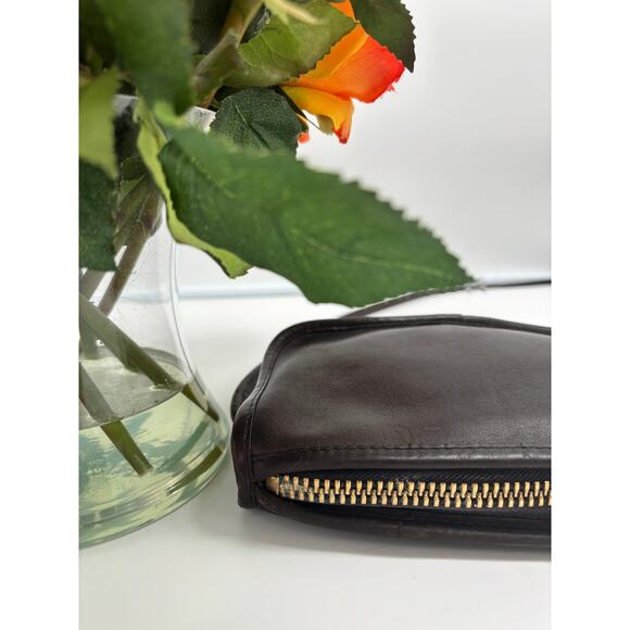 Vtg Old Coach east west brown leather zipper pouch 1979 #142-0321 Made in NYC - Picture 3 of 8